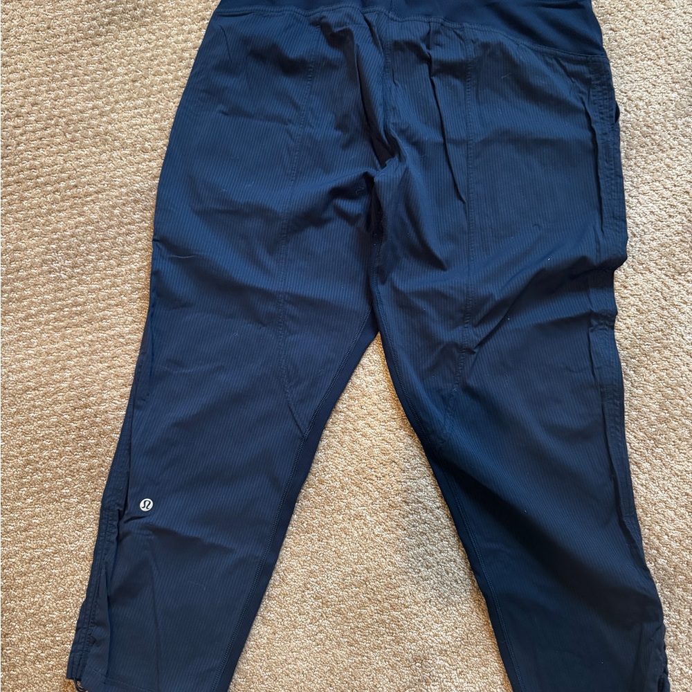 Women’s Lululemon Pants